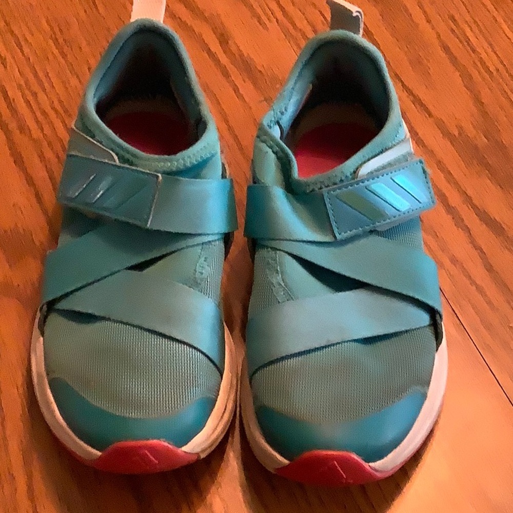 Adidas Blue and Red Sneakers with Cross-Strap Design size 3